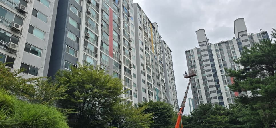 김포 운양동 월드메르디앙 49평 샷시교체 스카이차 양중