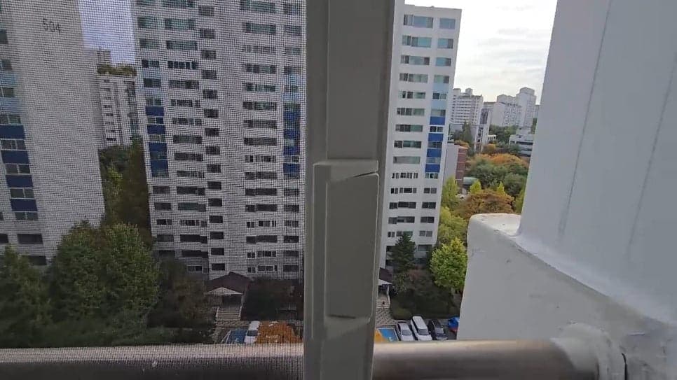 성남 구미동 청구아파트 32평형 방충망 자동핸들