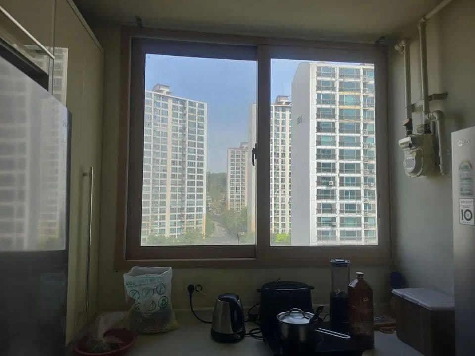 용인 죽전 건영캐스빌 42평 샷시 교체 — 시공 전 보조주방