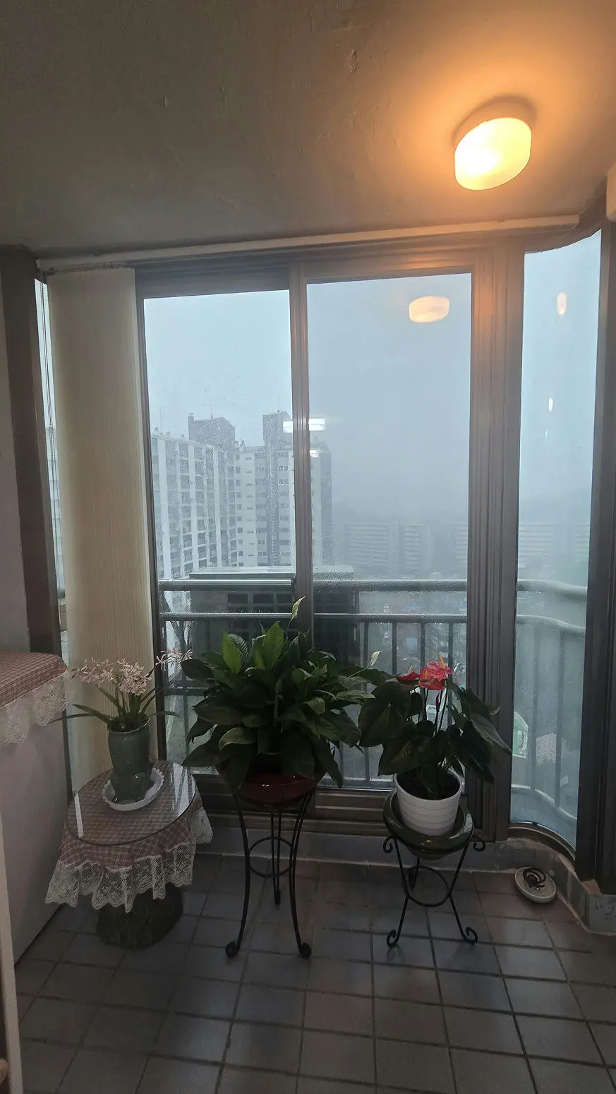 성북구 석관동 중앙하이츠아파트 전면베란다 창호 교체 전