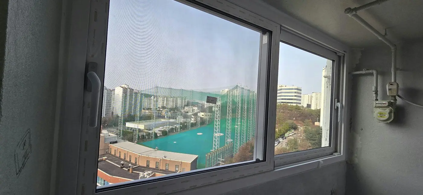 용인시 수지구 상현동 벽산블루밍 다용도실창1 창호 교체 후