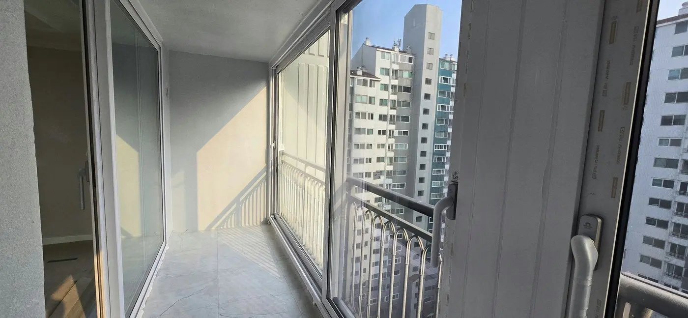 용인시 수지구 상현동 벽산블루밍 발코니복도 창호 교체 후