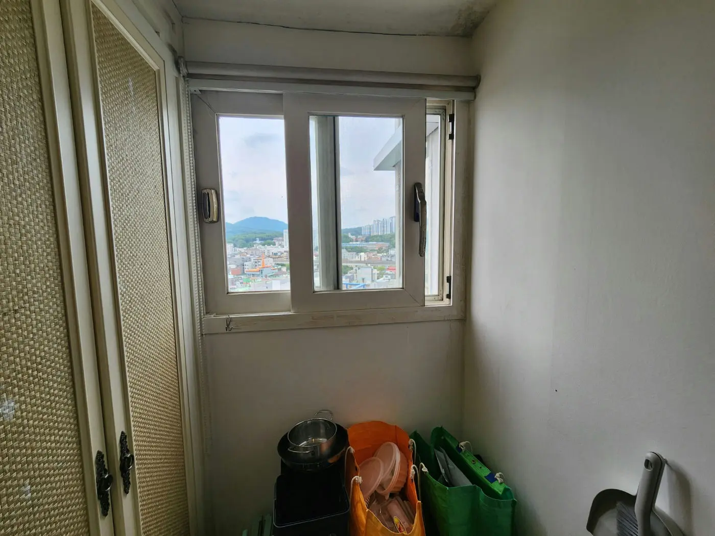 용인시 처인구 김량장동 삼환나우빌 전실 창호 교체 전