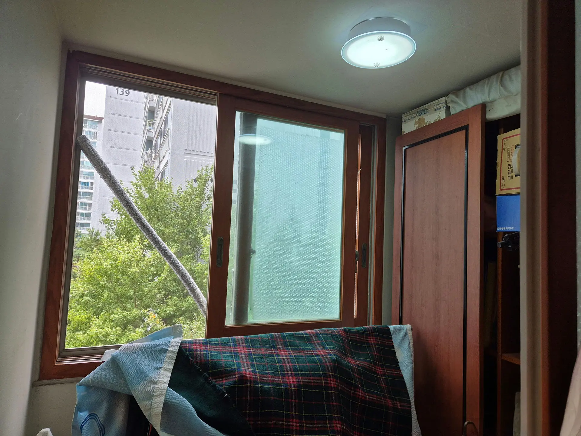 강서구 화곡동 화곡푸르지오 작은방 창호 교체 전